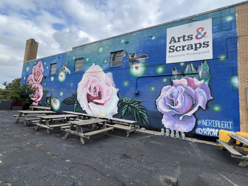 mural in Detroit by artist unknown.