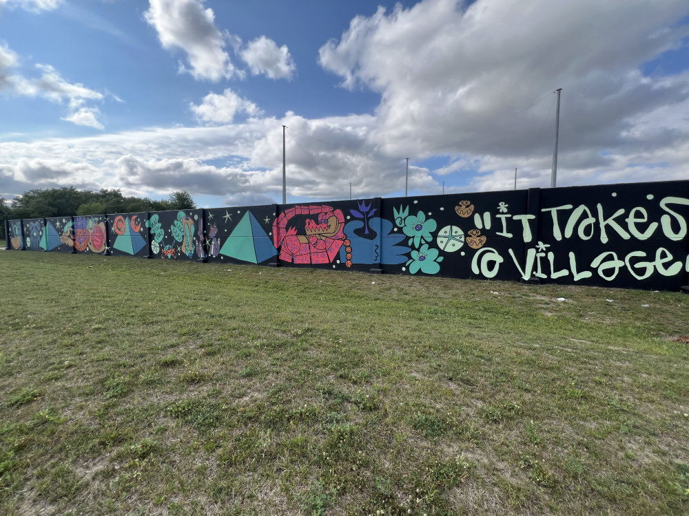 mural in Detroit by artist Tony Whlgn.