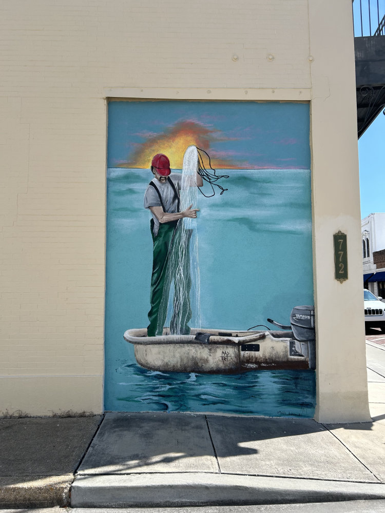 mural in Biloxi by artist unknown.