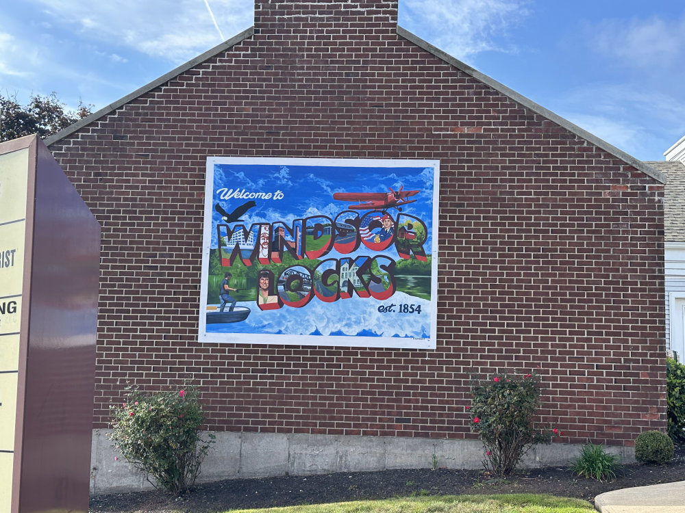 mural in Windsor Locks by artist unknown.