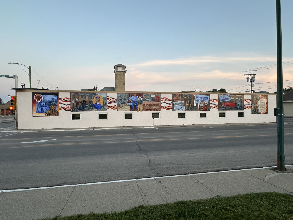 mural in Moose Jaw by artist unknown.