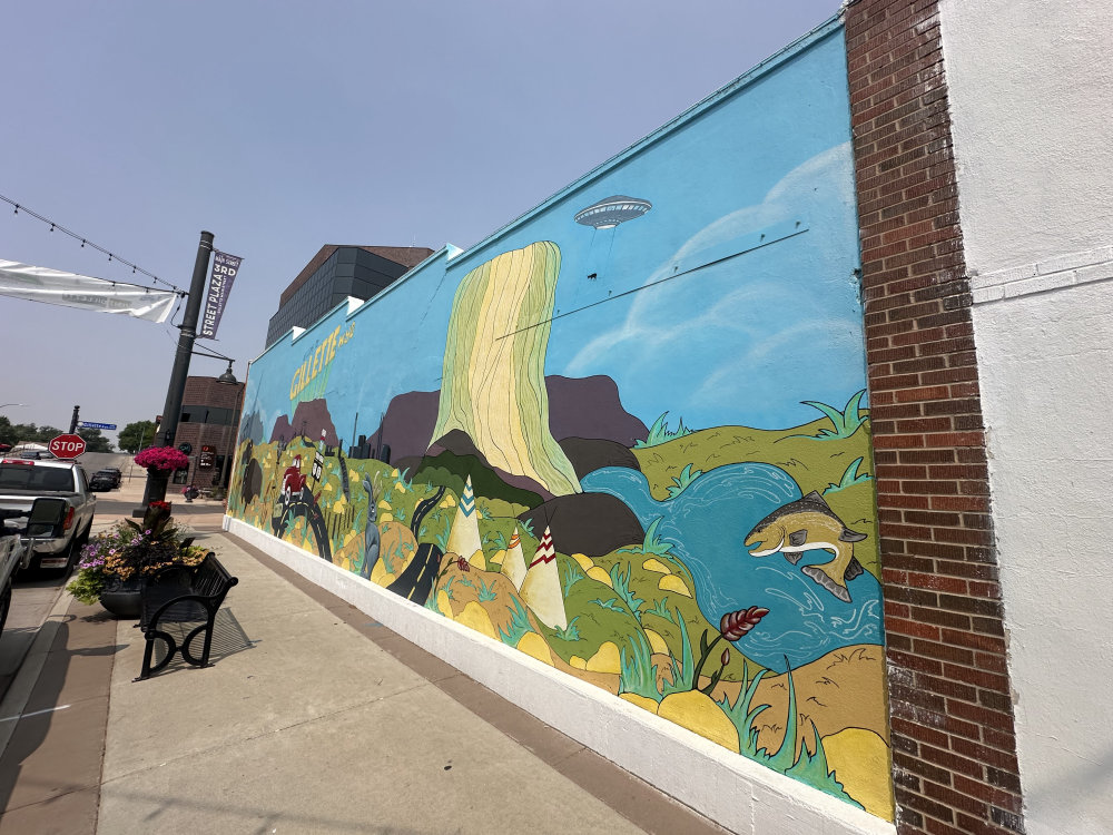 mural in Gillette by artist unknown.