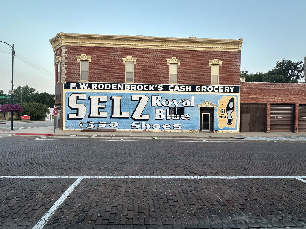 mural in Nebraska City by artist unknown.