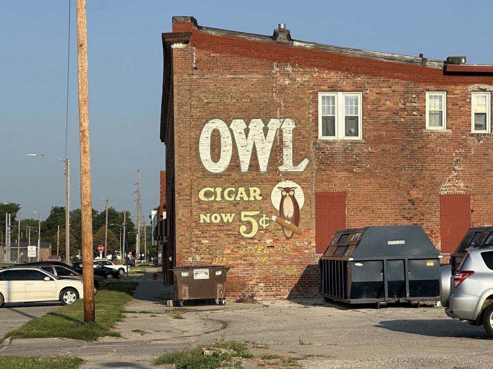 mural in Red Oak by artist unknown.