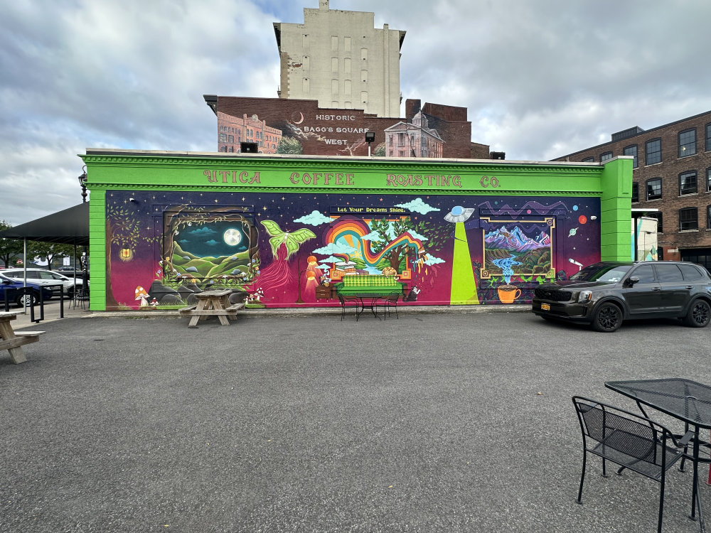 mural in Utica by artist unknown.