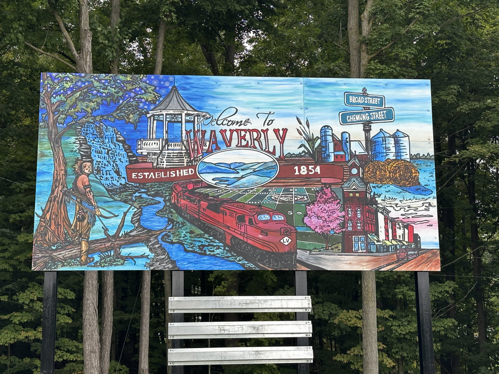 mural in Waverly by artist unknown.