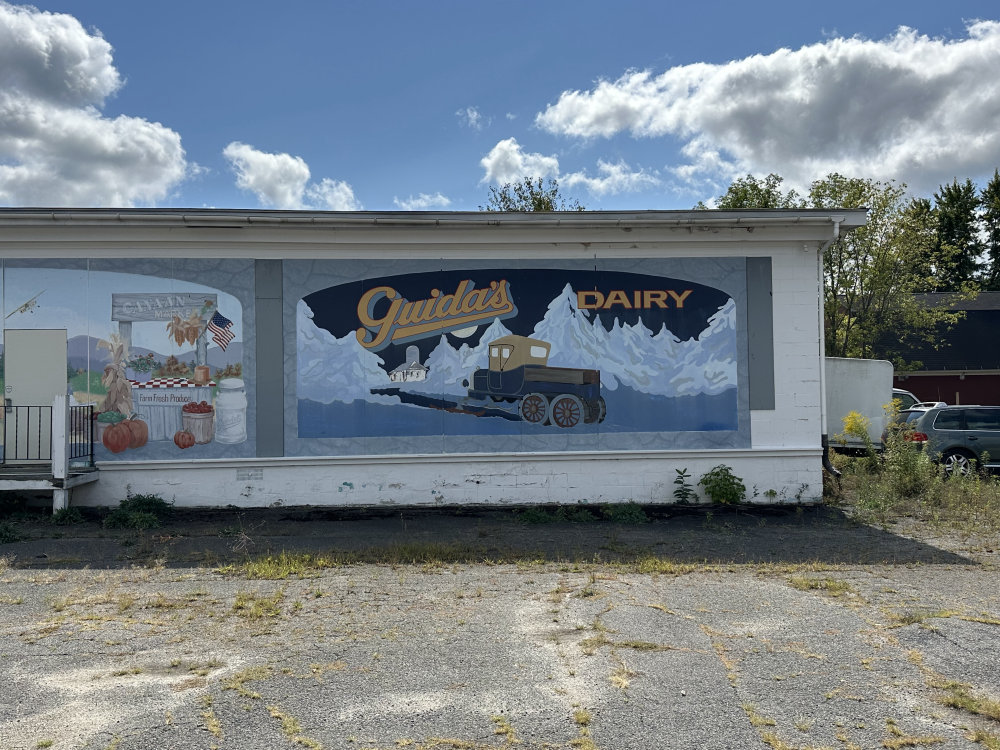 mural in Canaan by artist unknown.