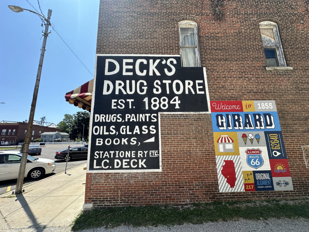 mural in Girard by artist unknown.