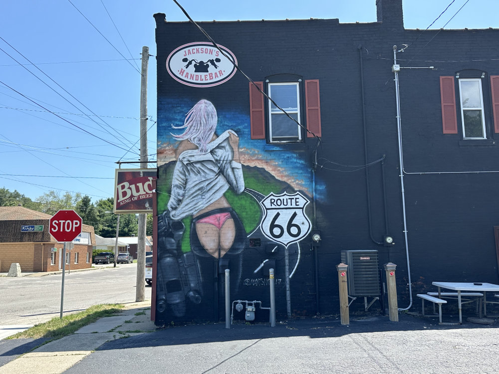 mural in Springfield by artist unknown.