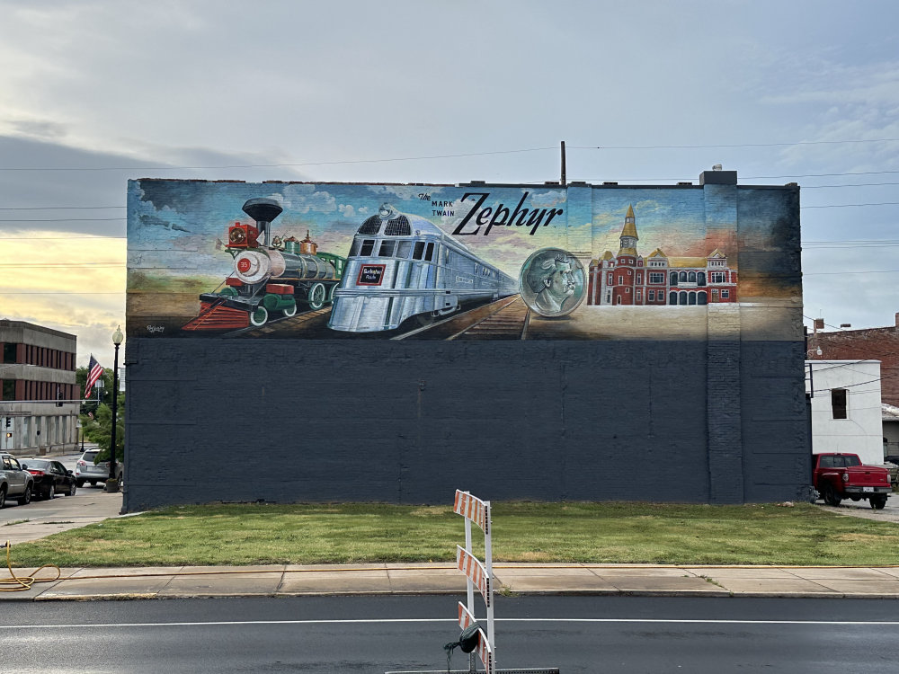 mural in Hannibal by artist unknown.