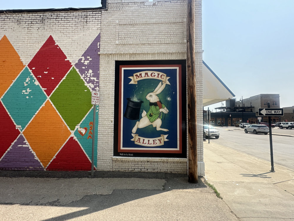 mural in Minot by artist unknown.