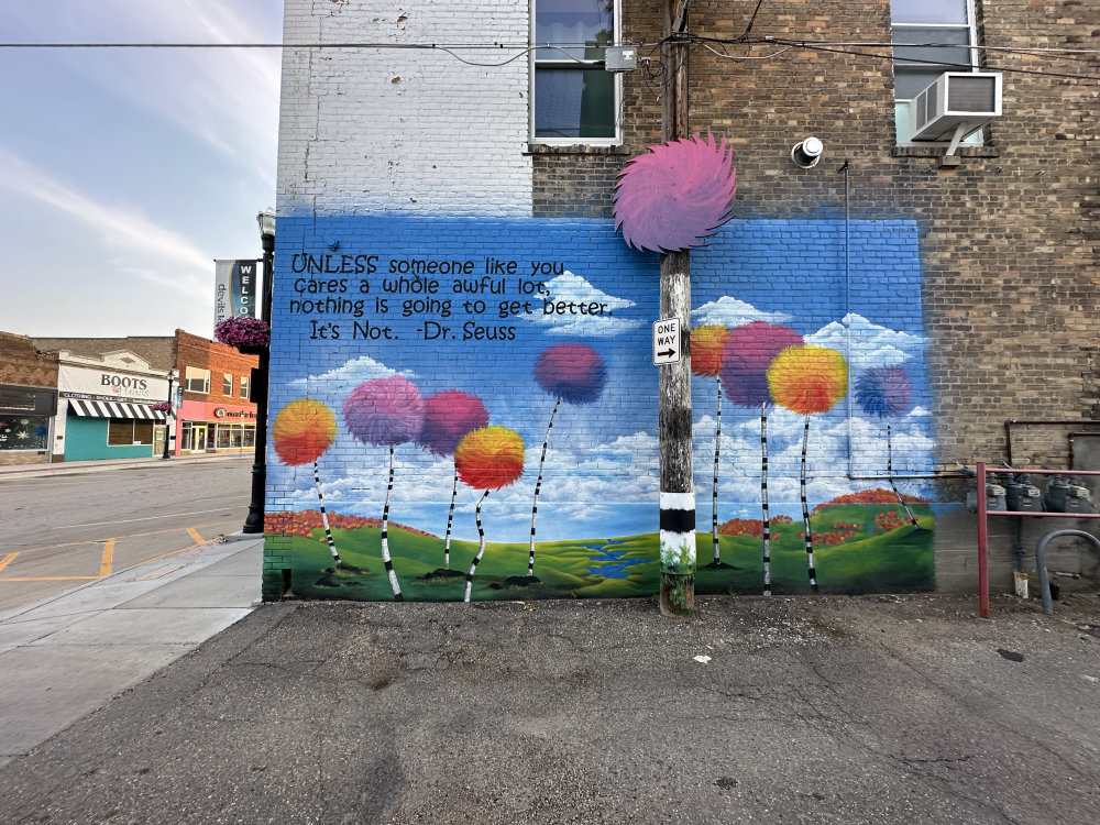 mural in Devils Lake by artist unknown.