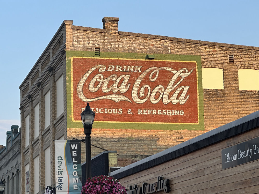 mural in Devils Lake by artist unknown.