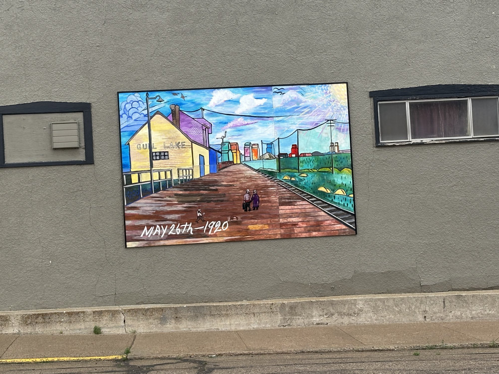 mural in Gull Lake by artist unknown.