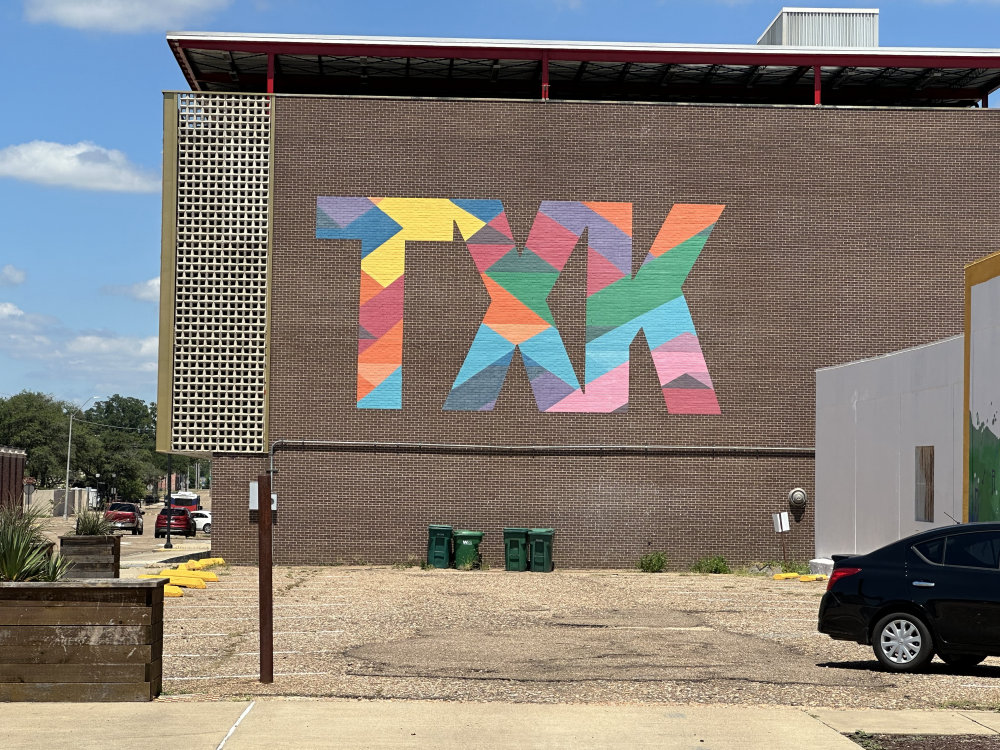 mural in Texarkana by artist unknown.