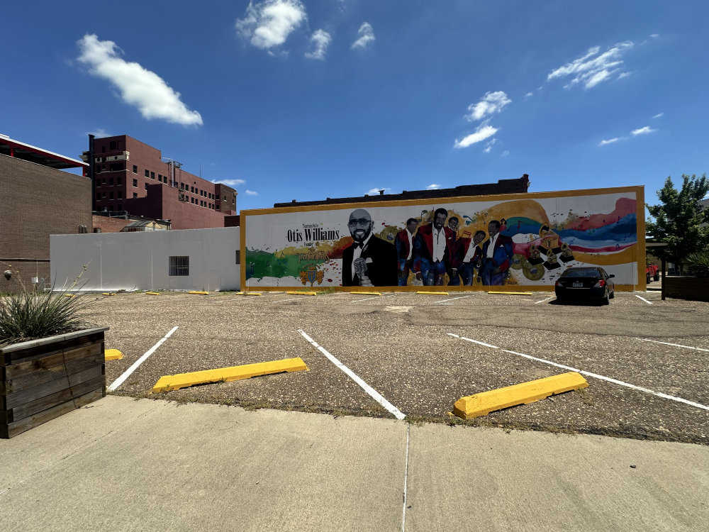 mural in Texarkana by artist unknown.