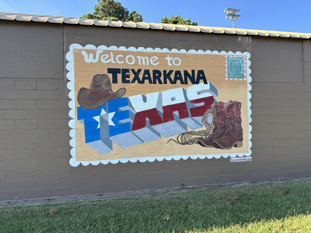 mural in Texarkana by artist unknown.