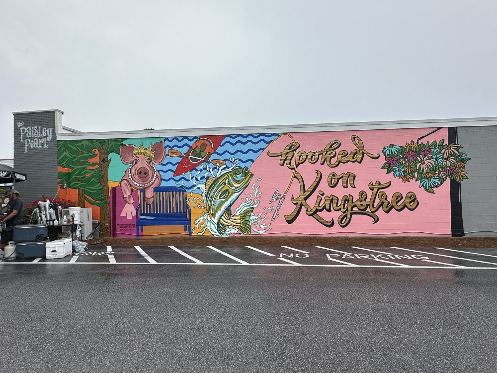 mural in Kingstree by artist unknown.