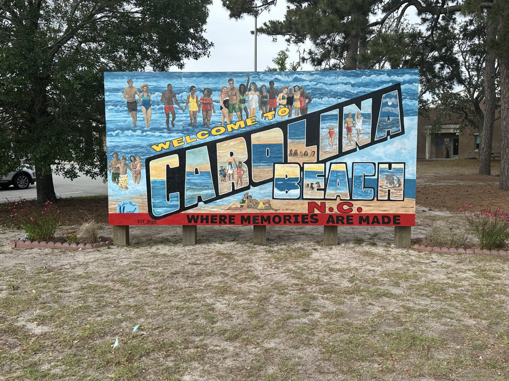 mural in Carolina Beach by artist unknown.