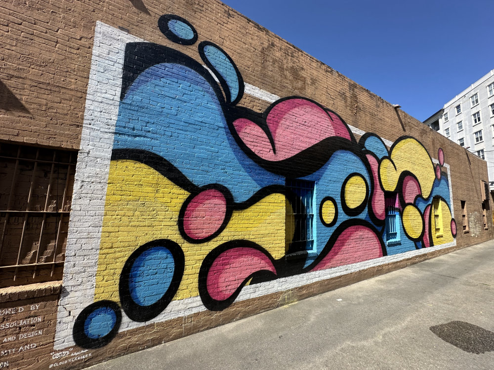 mural in Columbia by artist unknown.