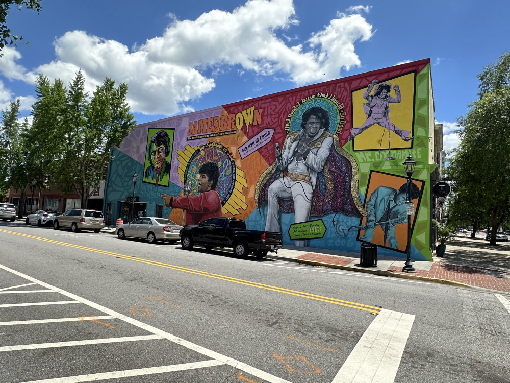 mural in Augusta by artist unknown.