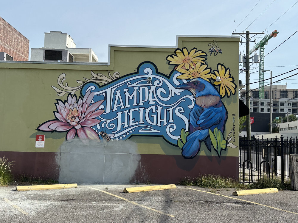 mural in Tampa by artist unknown.