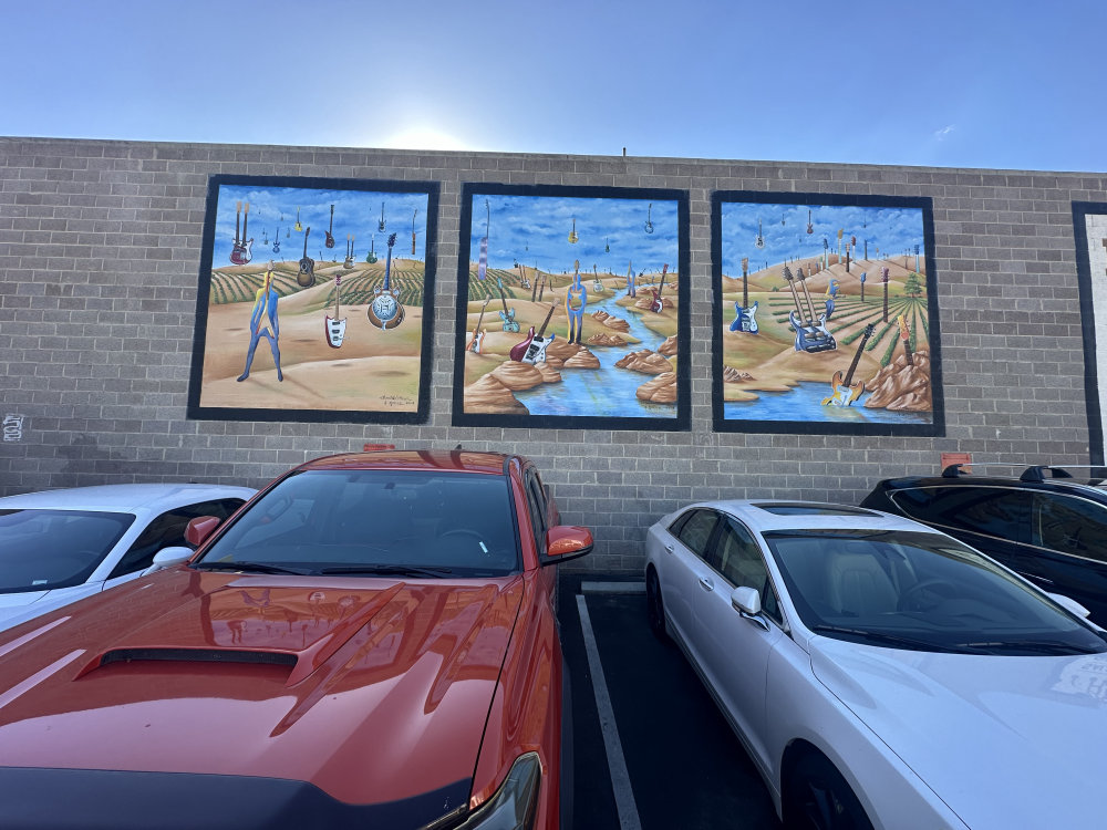 mural in Bakersfield by artist unknown.