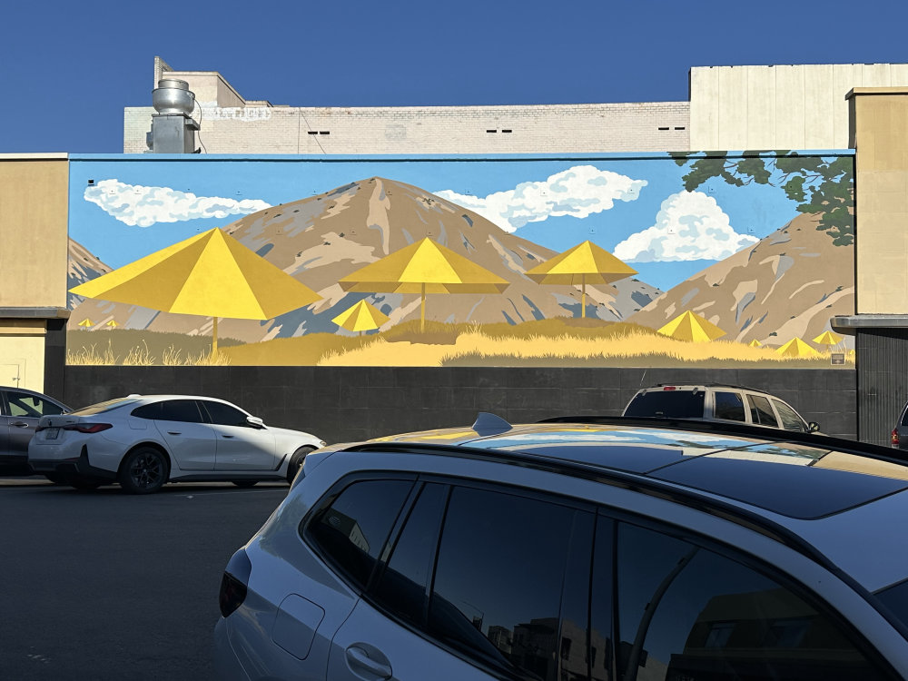 mural in Bakersfield by artist unknown.