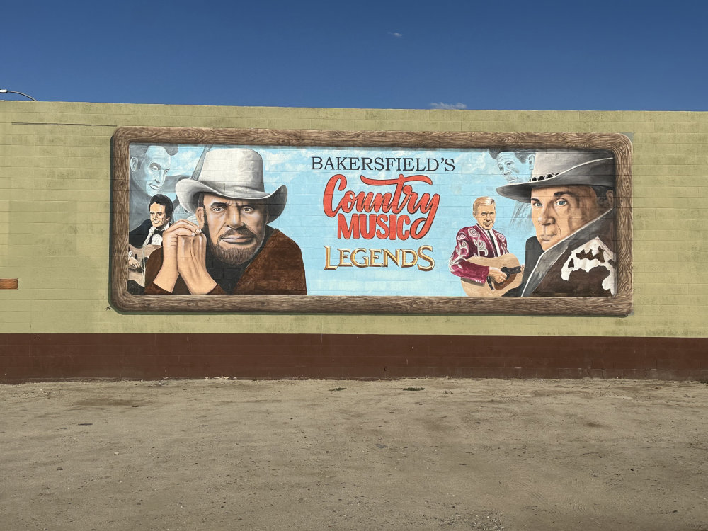 mural in Bakersfield by artist unknown.