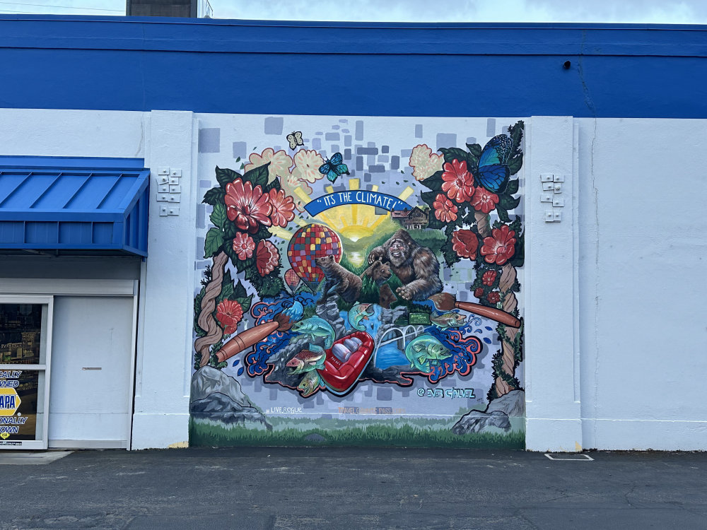 mural in Grants Pass by artist unknown.