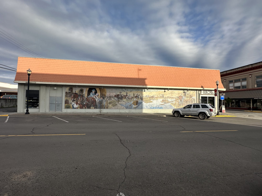 mural in The Dalles by artist unknown.