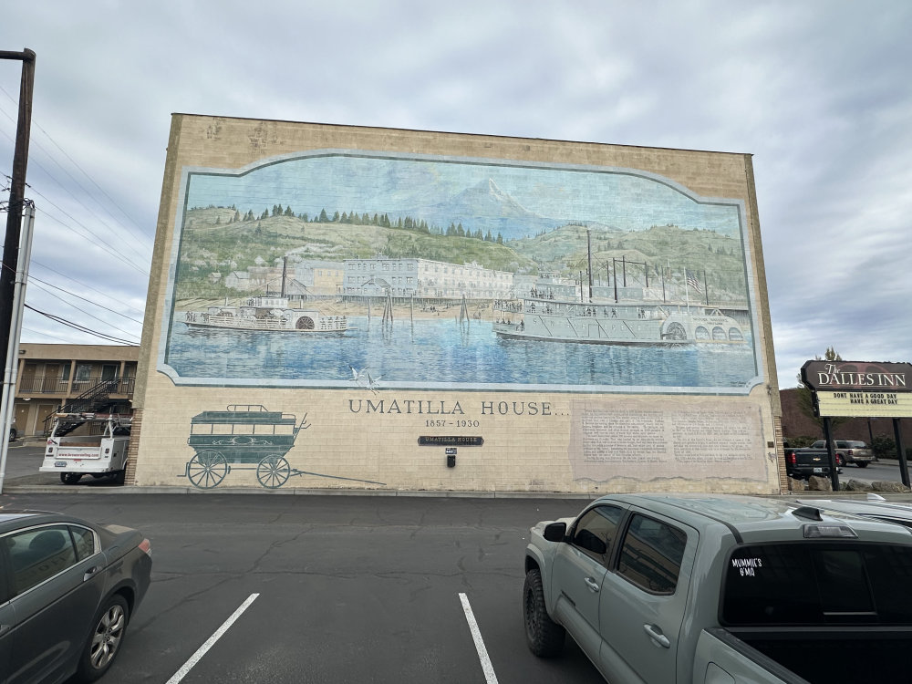 mural in The Dalles by artist unknown.