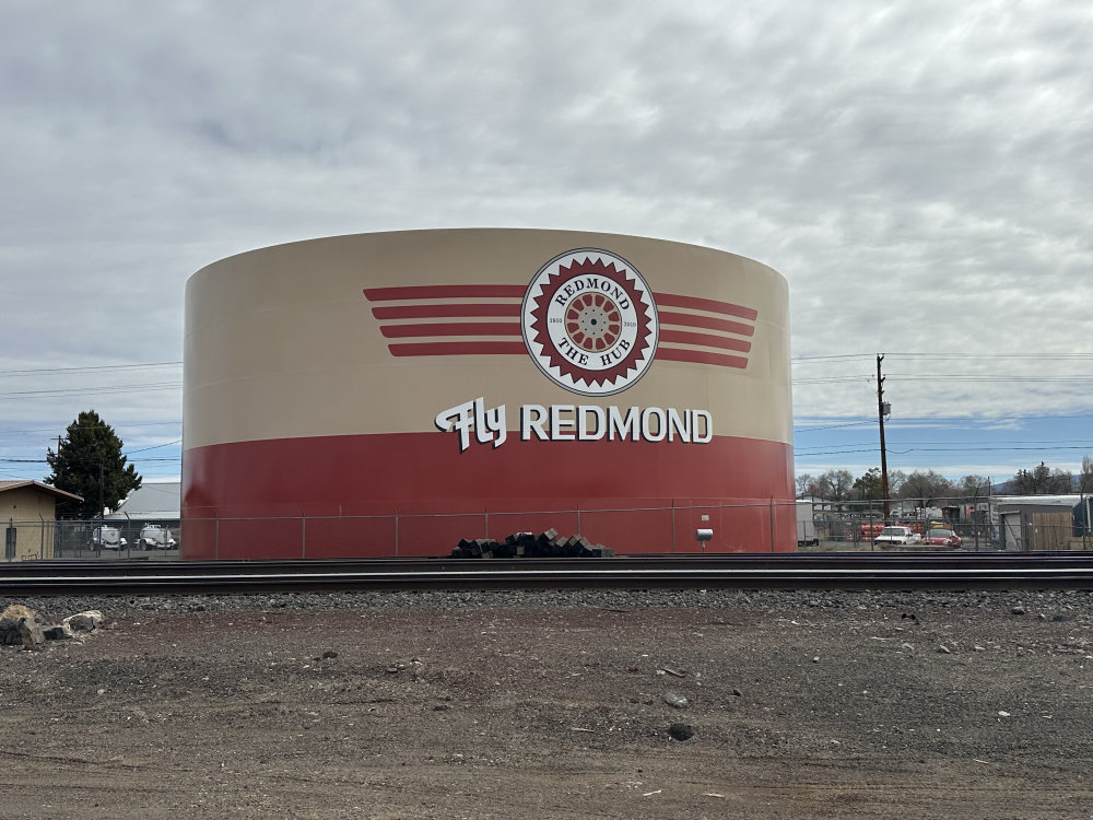 mural in Redmond by artist unknown.