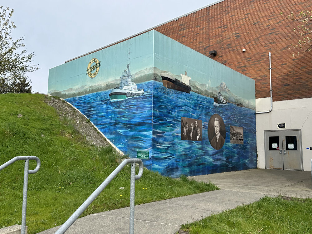 mural in Tacoma by artist unknown.