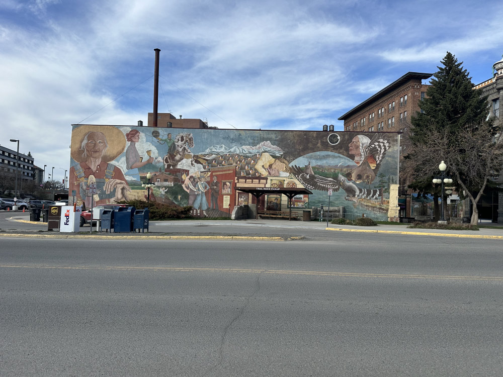 mural in Helena by artist unknown.