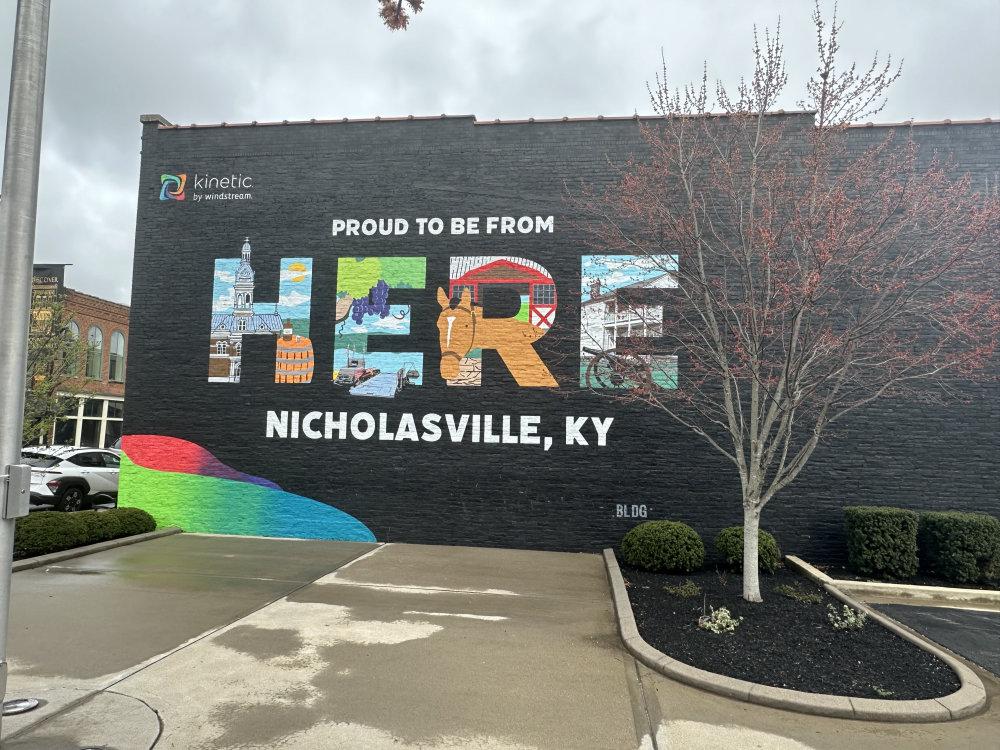 mural in Nicholasville by artist unknown.