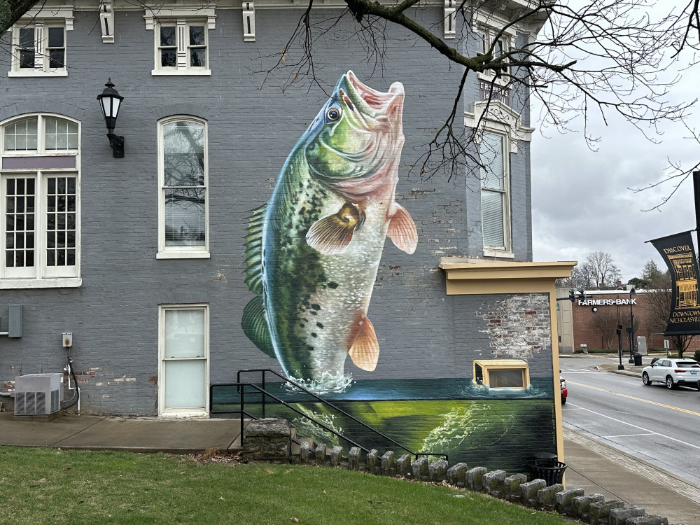 mural in Nicholasville by artist unknown.