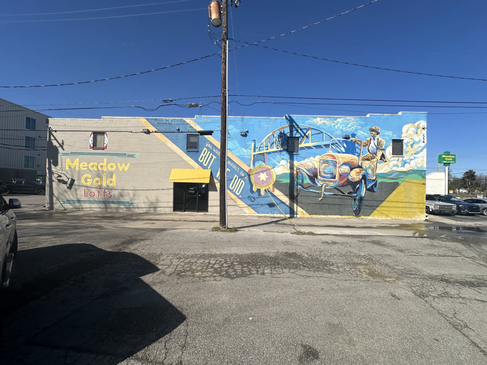 mural in Tulsa by artist unknown.