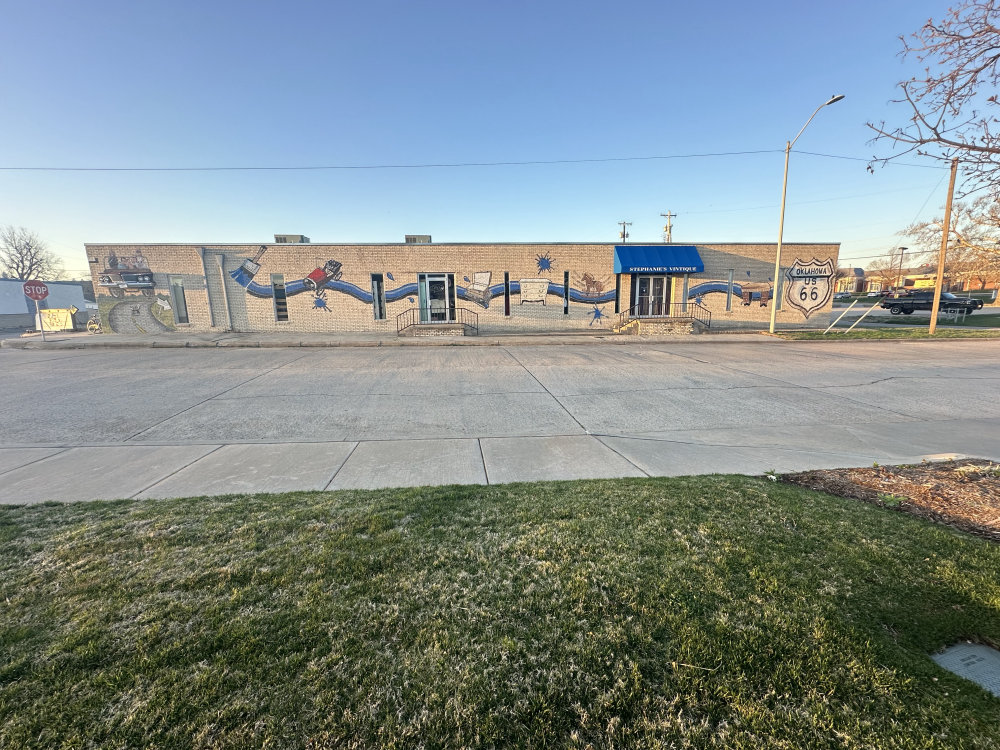 mural in Bethany by artist unknown.