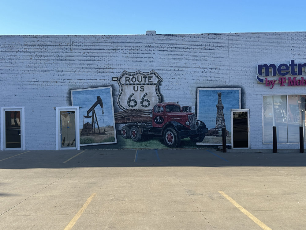 mural in El Reno by artist unknown.