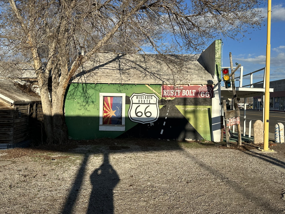 mural in Seligman by artist unknown.