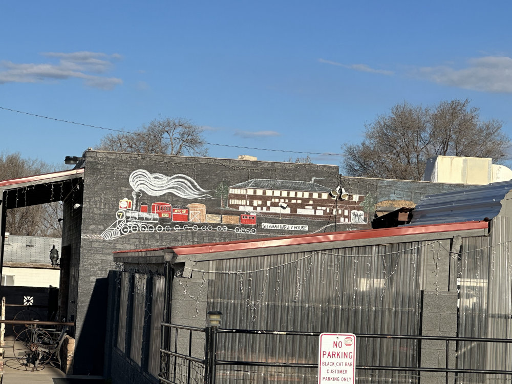 mural in Seligman by artist unknown.