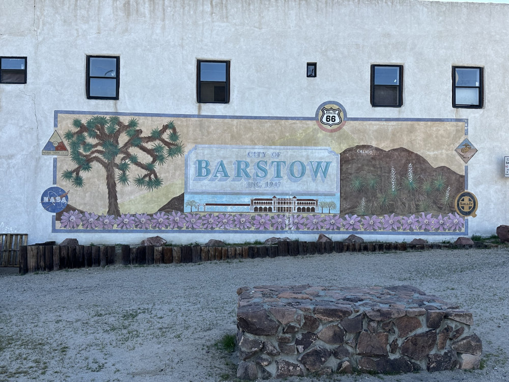 mural in Barstow by artist unknown.