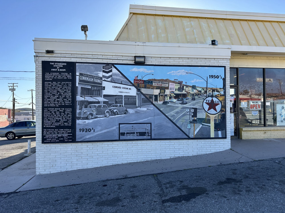 mural in Barstow by artist unknown.