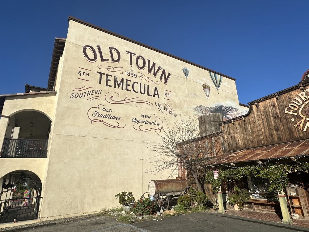 mural in Temecula by artist unknown.