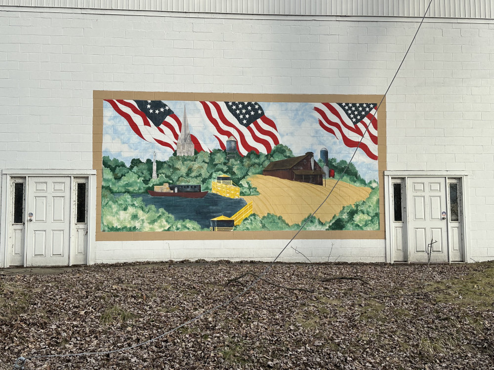 mural in Baldwinsville by artist unknown.