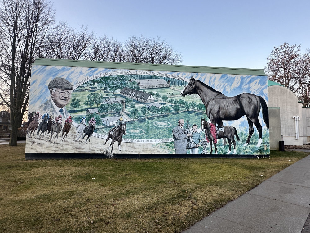 mural in Oshawa by artist unknown.