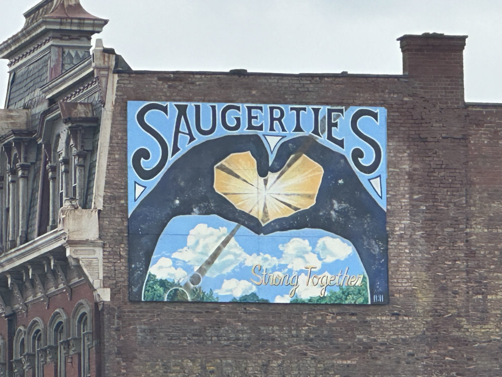 mural in Saugerties by artist unknown.