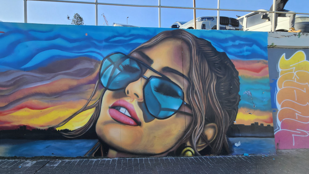 mural in Bondi Beach by artist unknown.