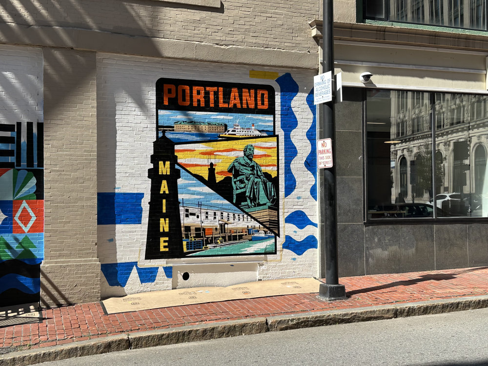 mural in Portland by artist unknown.